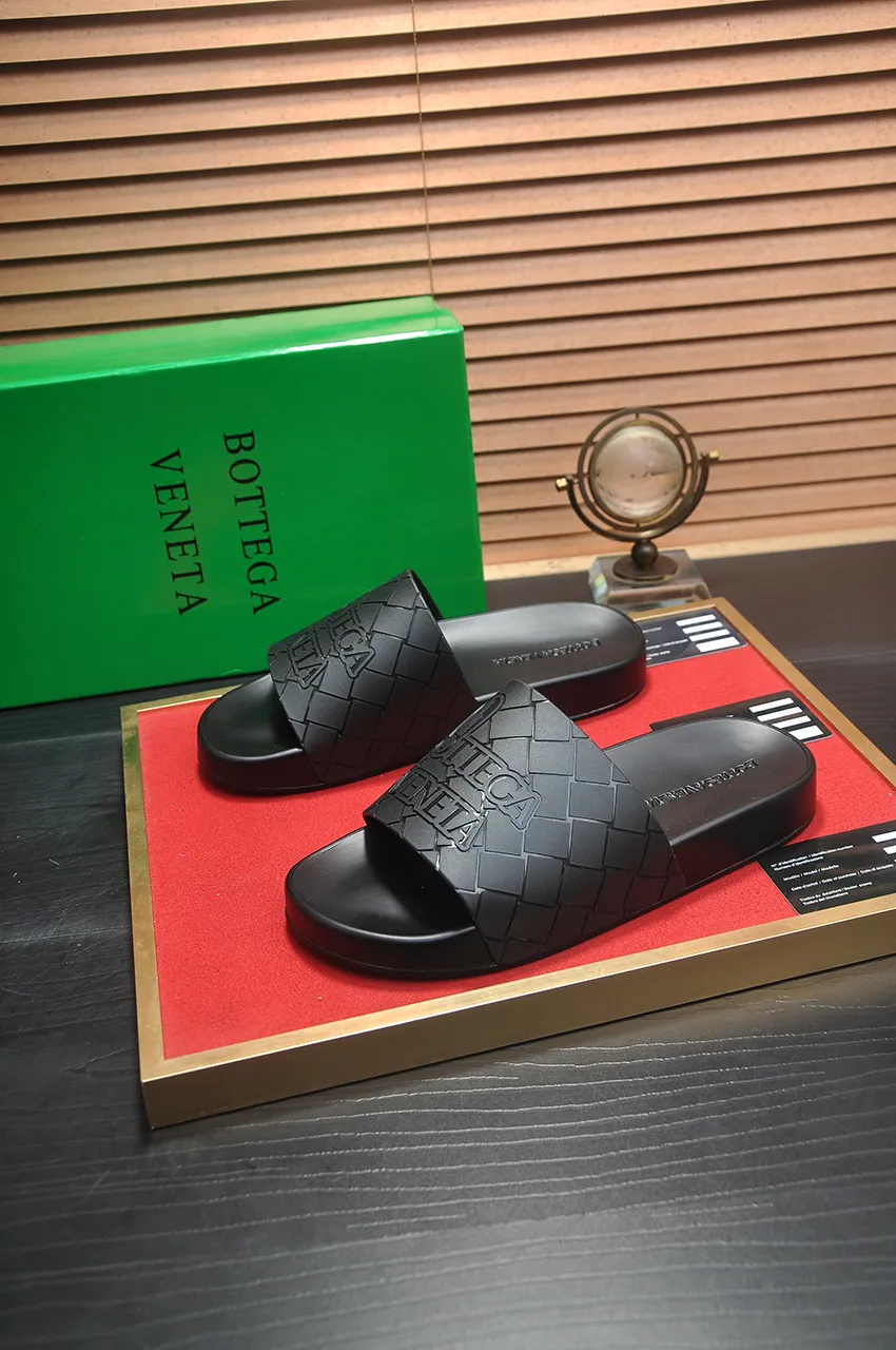 Men's shoes 💰260💶 [Botteg Venetta (BV)] (Slippers) Exclusive new model Official website new model The upper is made of superior top quality Delicate hand feel Luxurious texture Tailored for refined men Create a noble aura Delicate and regular Mark hand stitching Smooth lines Full sheepskin lining, comfortable to wash sweat 38-45